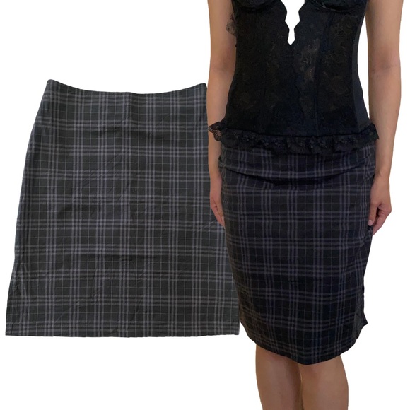 Black and Grey Check Office Siren Bayonetta Midi Skirt - Picture 6 of 6